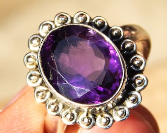 Vintage Oval Amethyst Ring: Handmade 925 Sterling Silver