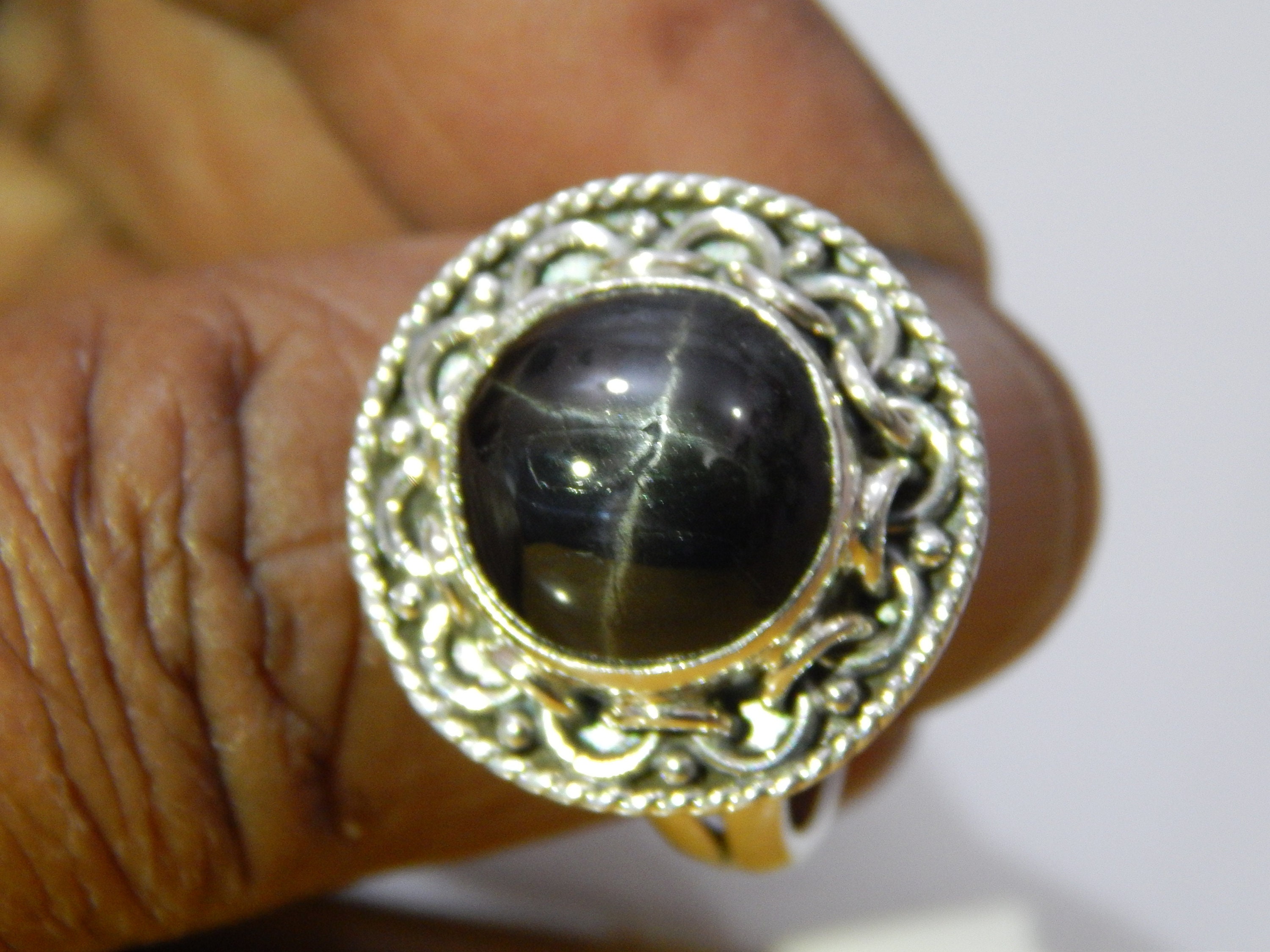 アクセサリー HASH. Black Star Round Cabochon Ring Handmade Black Star Cabochon Ring: 925 Sterling Silver Designer