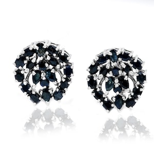 Clous en saphir, boucles d&#39;oreilles en saphir, clous d&#39;oreilles, boucles d&#39;oreilles avec pierre de naissance, boucles d&#39;oreilles bleues, boucles d&#39;oreilles baguette, petits clous, pierre de naissance de septembre