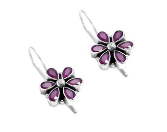 Boucles d'oreilles rubis délicats : clous d'oreilles fleurs en argent sterling 925