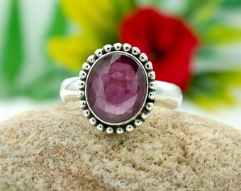 Anello vintage ovale con rubino in argento sterling