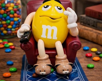 Vintage New in Box M & M Fun Machine Candy Dispenser and Candy