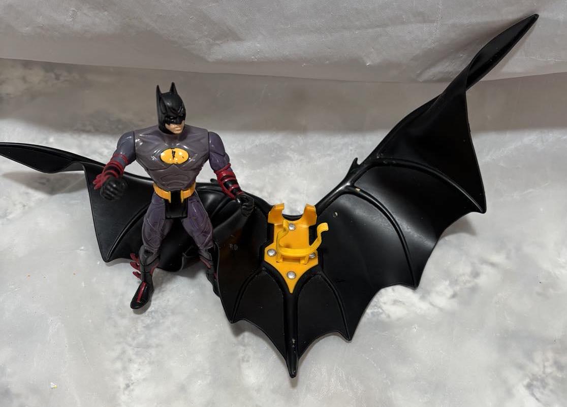 Vintage 1995 Kenner Batman Forever Deluxe Attack Wing Action