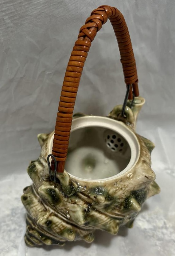 Vintage Japanese Majolica Ceramic Conch Shell Teapot and Creamer