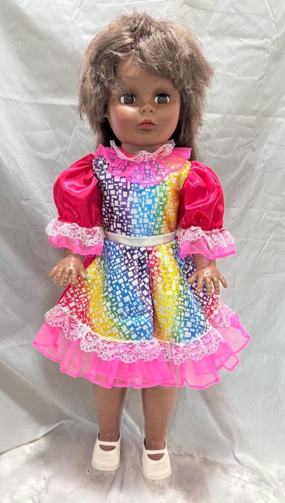 ・Girl with doll・１９７４年ー１９７８年・１３cm・ＲＣ・ Vintage 1974 Lovee Black Vinyl Doll - Etsy