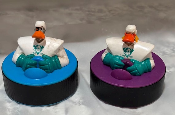 Vintage 1997 Mcdonalds Mighty Ducks Hockey Puck Happy Meal Toy