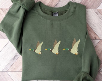 Embroidered Duck Sweatshirt Embroidery Hoodie Crewneck Sweatshirt Christmas Sweater Hunter Sweatshirt Animal Lover Sweatshirt X-mast Gifts