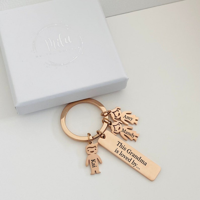 Family Keychain Children Keychain Personalized Keychain Handmade Engraved Keychain Customized Gift for Mom Gift for Dad Gift for Grandma image 1