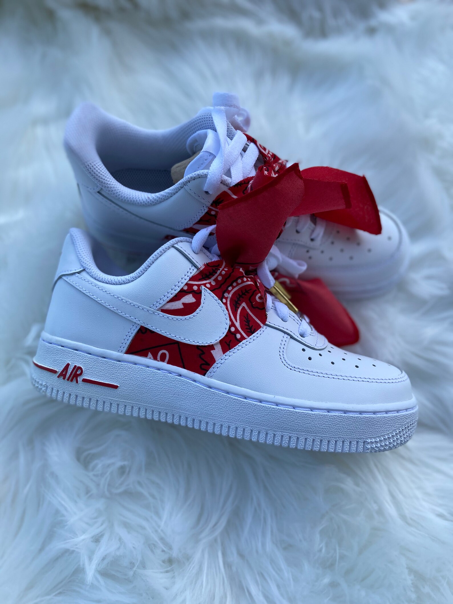 red bandana air force 1