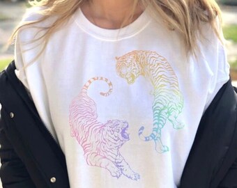 Tiger Shirt Easy Tiger Shirt Indie Clothes Trendy Sweatshirt Trendy Clothes Alt Clothing 90s Aesthetic Shirt Indie Kid Plus Size Sweatshirt