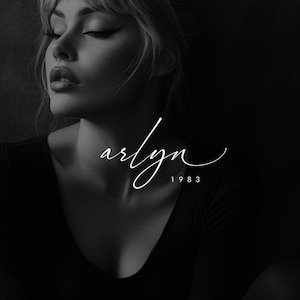Elegantes Script-Logo – Modernes handgeschriebenes Firmenlogo mit Datum | Arlyn 1983 Branding-Vorlage