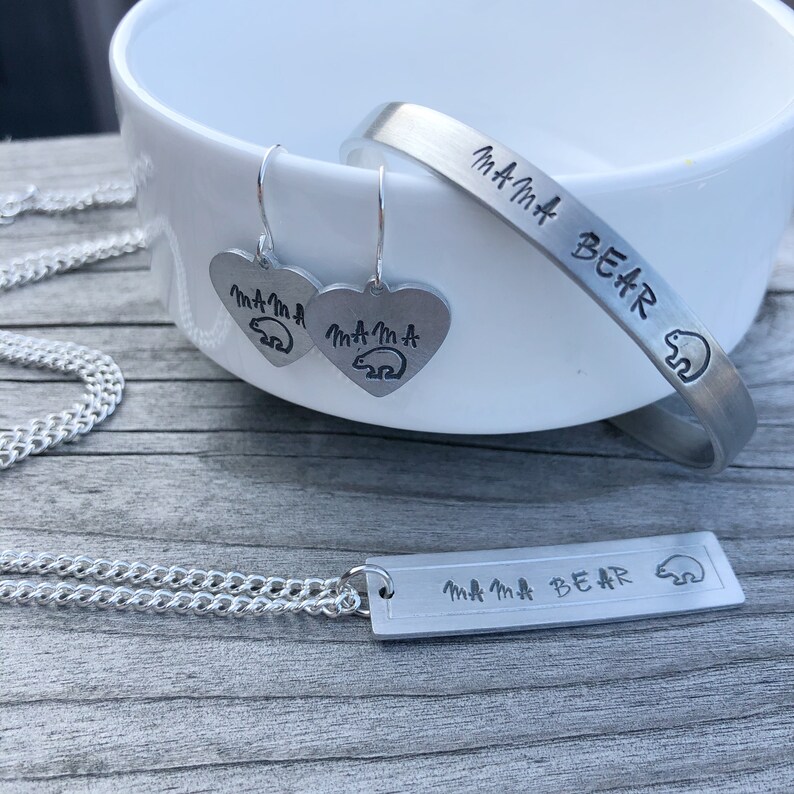 Dainty Mama Minimalist Design Grandma Bear Cuff Bracelet