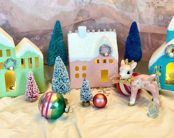 Kitschig | Niedliche Mid-Century | Keramik Weihnachten | Retro | Haus Putz | Weihnachtshäuschen | Dorf | Vintage Glitzer-Haus | Handarbeit | Teebeere