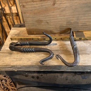 Hand forged twist wall hooks