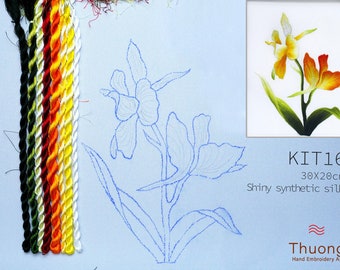 Embroidery KIT EK16: "Wildflowers" - Shiny Synthetic Silk Thread, Colour Variations Thread, Raw Linen Fabric - Thuong Embroidery