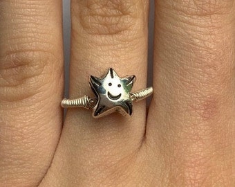 Star Smiley Ring Face Smile Star Silver Colored Ring Handmade Wire Jewelry / Silver Smiley Star Happy Galaxy Fun Ring