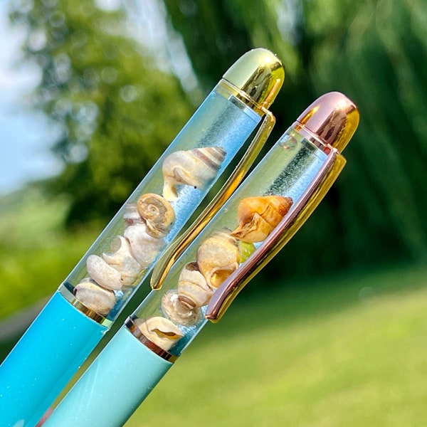 Great Lakes float pen. Lake Huron Michigan seashells chunky snow globe pen. Local hand picked shells ink pen. Beach lovers gift. Planner pen