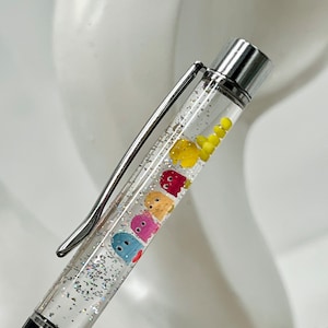 Pacman float pen. 80’s retro gaming snow globe glitter pen. Nostalgic gift. Father’s Day gift. Planner pen. Journal pen.
