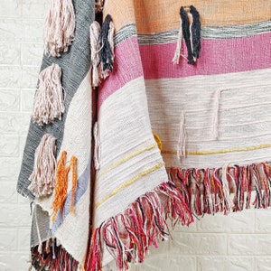Decorative Hand Loom Woven Cotton and Acrylic Wool Chunky Woven Multi Color Sofa Throw Blankets Decorative Throws