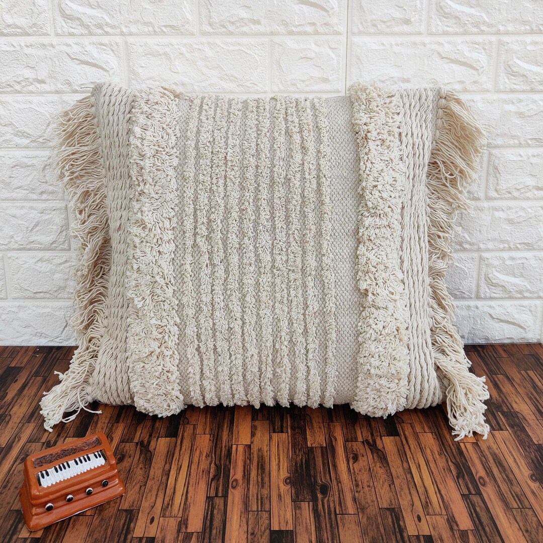 Handloom Woven Tufted Textured Ivory off White Cotton 18x18, 20x20