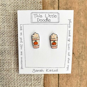 Pendientes con forma de calabaza y especias, pendientes PSL, pendientes con forma de calabaza y café, bonitos pendientes de otoño, pendientes con forma de taza de café, pendientes con forma de botón de otoño