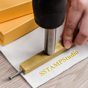 Sello de latón con alfabeto A-Z, relieve térmico con soporte para letras, plancha eléctrica personalizada para marcar letras, juego de letras intercambiables