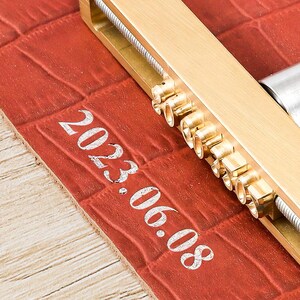 Alfabeto con sello metálico, sello de latón con alfabeto personalizado (0-9) (A-Z), fuente personalizada, sello de relieve de letras, sello de cuero intercambiable