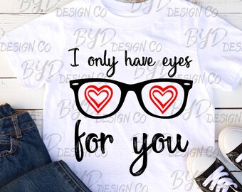 Chemise Saint-Valentin pour garçons SVG : conception de lunettes en forme de cœur (téléchargement numérique)