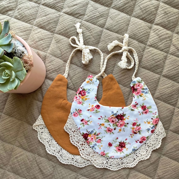 BROWN PATTERNED BIB IN ORGANIC COTTON, NEWBORN BROWN PATTERNED BIB IN ORGANIC COTTON, NEWBORN