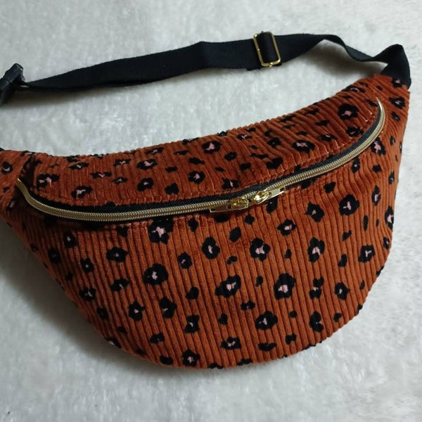 Brown corduroy leopard cognac fanny bag with pocket