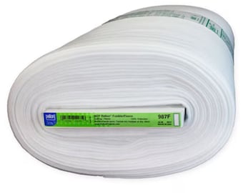 Fusible Fleece /45'' White Pellon 987F /placemats/ totes / quilters loft / one side / 18" half yard price