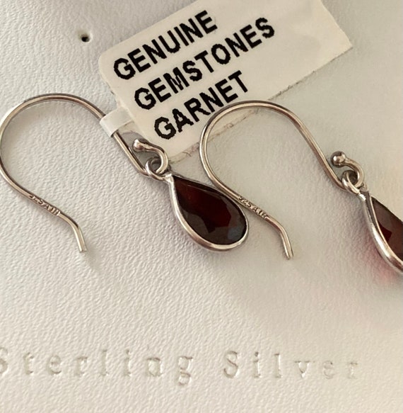 Sterling Silver and Garnet stone drop earrings set