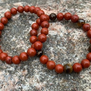 Chakra Bracelet | Red Jasper | Tiger&#39;s Eye | Stretch Bracelet | Healing Energy | Manifestation | Balance Protection Gift for Men Women | 8mm