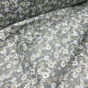 Liberty of London, 100% coton gris pastel et rose, Lasenby Cotton à fleurs Flower Show Pebble 3. Arley Blossom