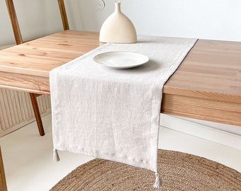 Chemin de table beige avec pompons, chemin de table bohème, chemin de table naturel, tapis de table campagnard, chemin de table avoine, chemins de table en lin