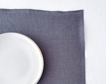 Dark Grey Linen Placemats Set with Decorative Edge, Charcoal Table Mat, Sustainable Table Decor, Washed Table Linen, Double Table Mat