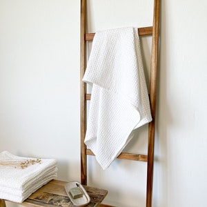 White Waffle Towel set, Bathroom Towel, Linen Body Towel, Large Bath Towel, Linen Sauna Towel