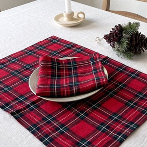 Tartan Napkins, Christmas Napkins set, Linen Table Napkins, Holiday Napkins, Xmas Plaid Napkins, Buffalo Napkins, Farmhouse Christmas