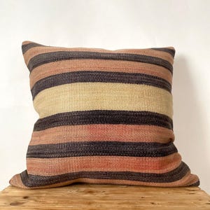 Kelim Kissen, 60 x 60 cm, türkisches Kissen, Dekokissen, Boho Kissen, Couchkissen, Kissenbezug, PE-2541