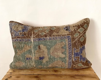 Persian Pillow Cover, 16” X 24” Decorative Pillow, Handmade Pillow, Couch Pillow, Boho Throw Pillow, Wool Pillow Cover, Sofa Cover, PE-1668