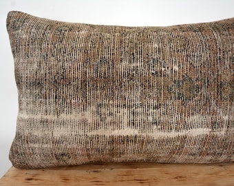 Persian Pillow Cover, 16” X 24” Decorative Pillow, Handmade Pillow, Couch Pillow, Boho Throw Pillow, Wool Pillow Cover, Home Decor, PE-1191