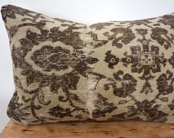 Persian Pillow Cover, 16” X 24” Decorative Pillow, Handmade Pillow, Couch Pillow, Boho Throw Pillow, Wool Pillow Cover, Home Decor, PE-1185