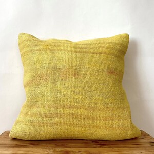 Housse d’oreiller en chanvre rayé jaune, 20 « x 20 » pouces, coussins vintage, oreiller de canapé, oreiller décoratif, oreiller turc, housse d’oreiller, PE-1998