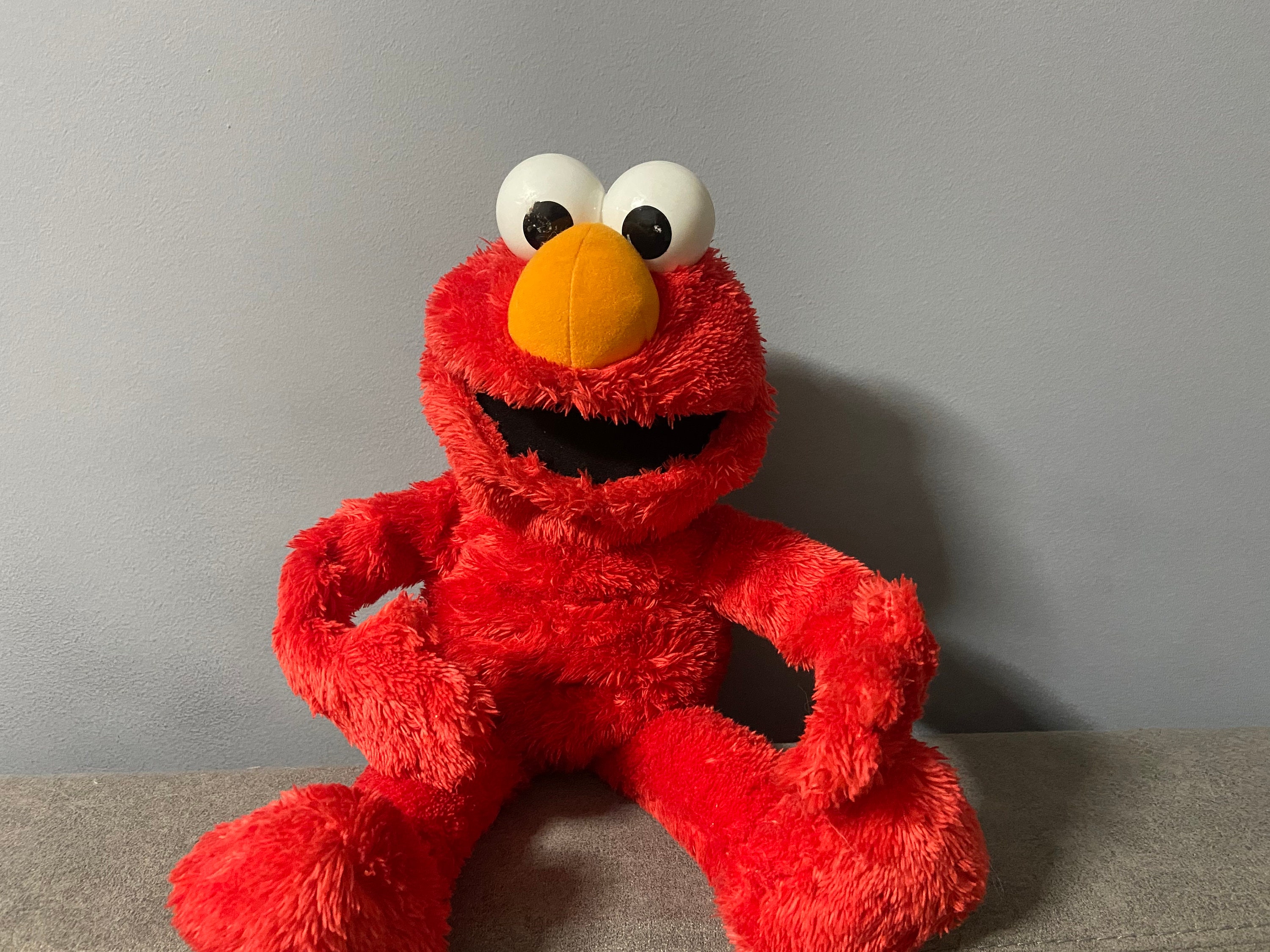 Sesame Street Big Hugs ELMO Plush Toy Talking Hug Doll Plush - Etsy Canada