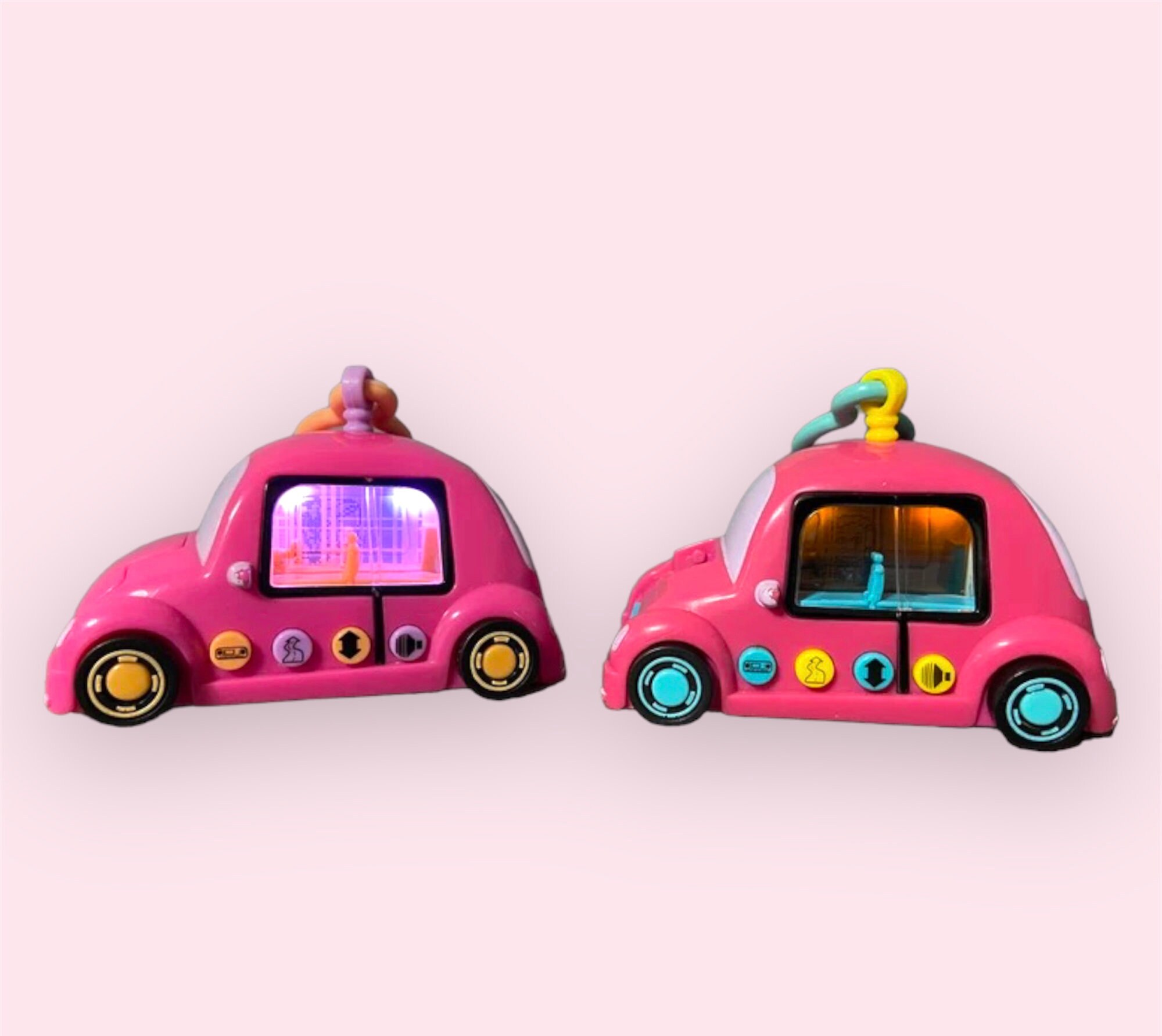 ダヒョン ハイタッチ ビチャビッチャ Lot of 2 Mattel Pixel Chix Pink Road Trippin Car 2006