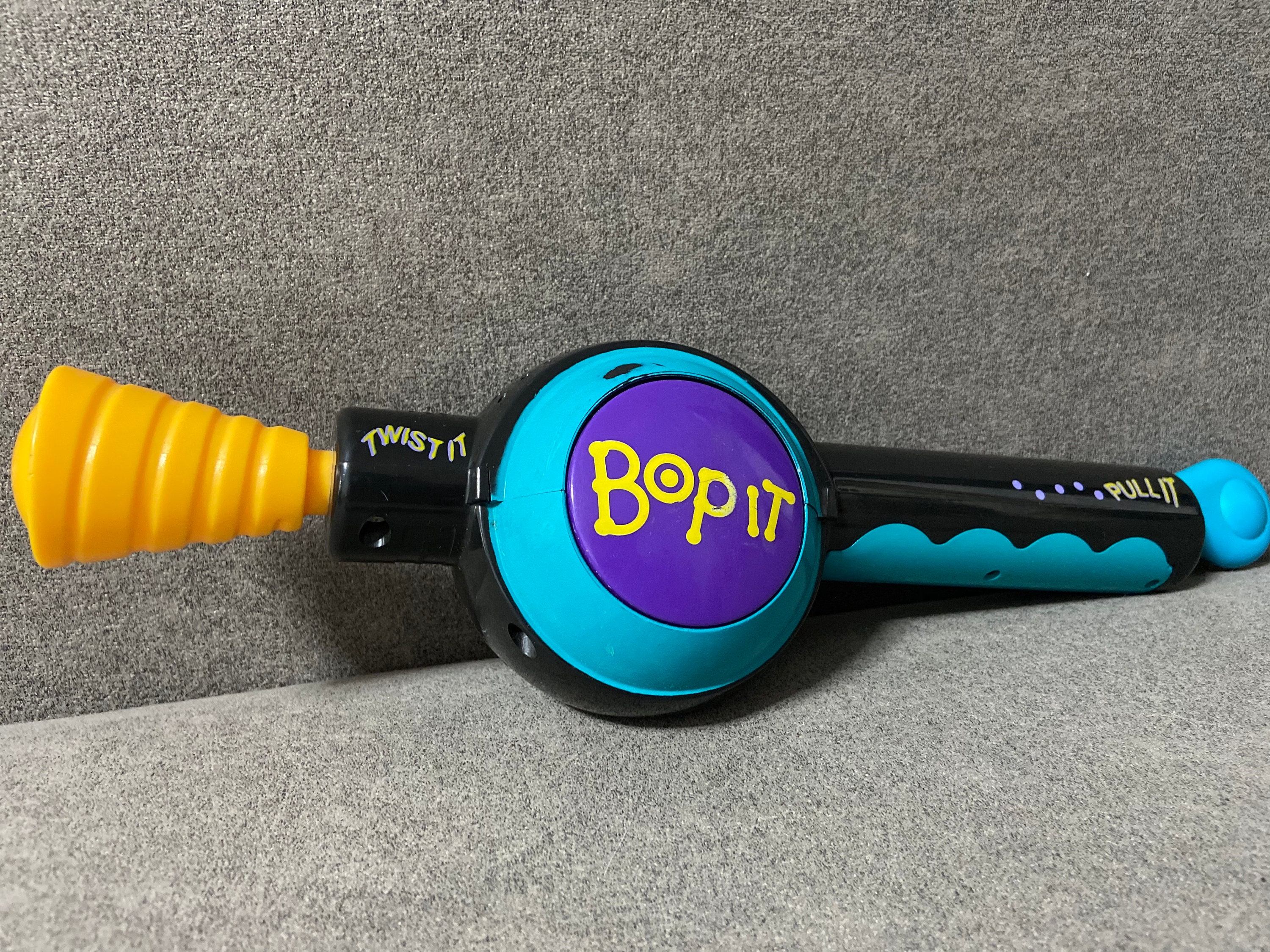 Vintage Bop It 1996 Original Push and Pull Spiel von Hasbro Etsy