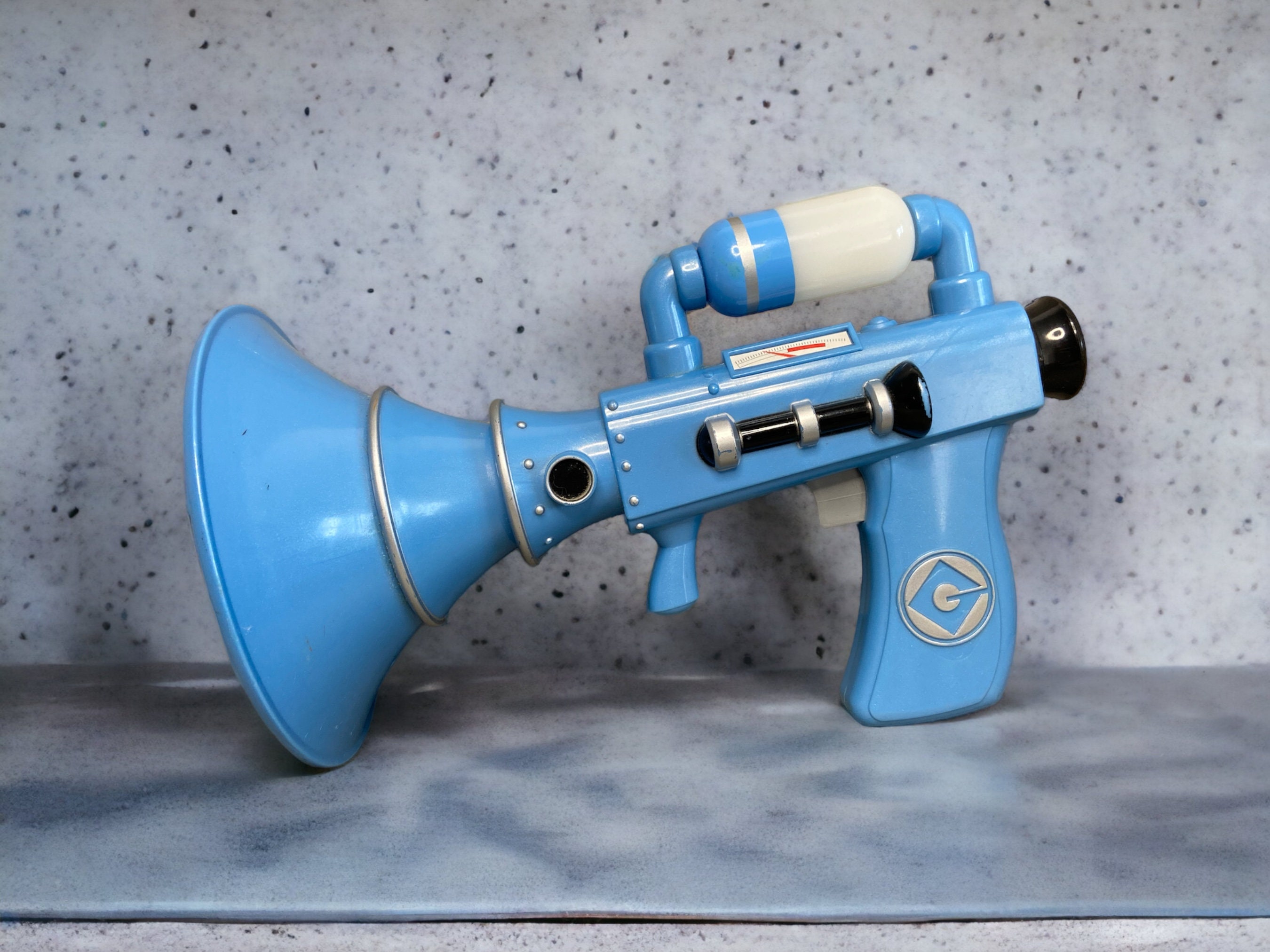 Despicable Me Light-Up Bubble Gun