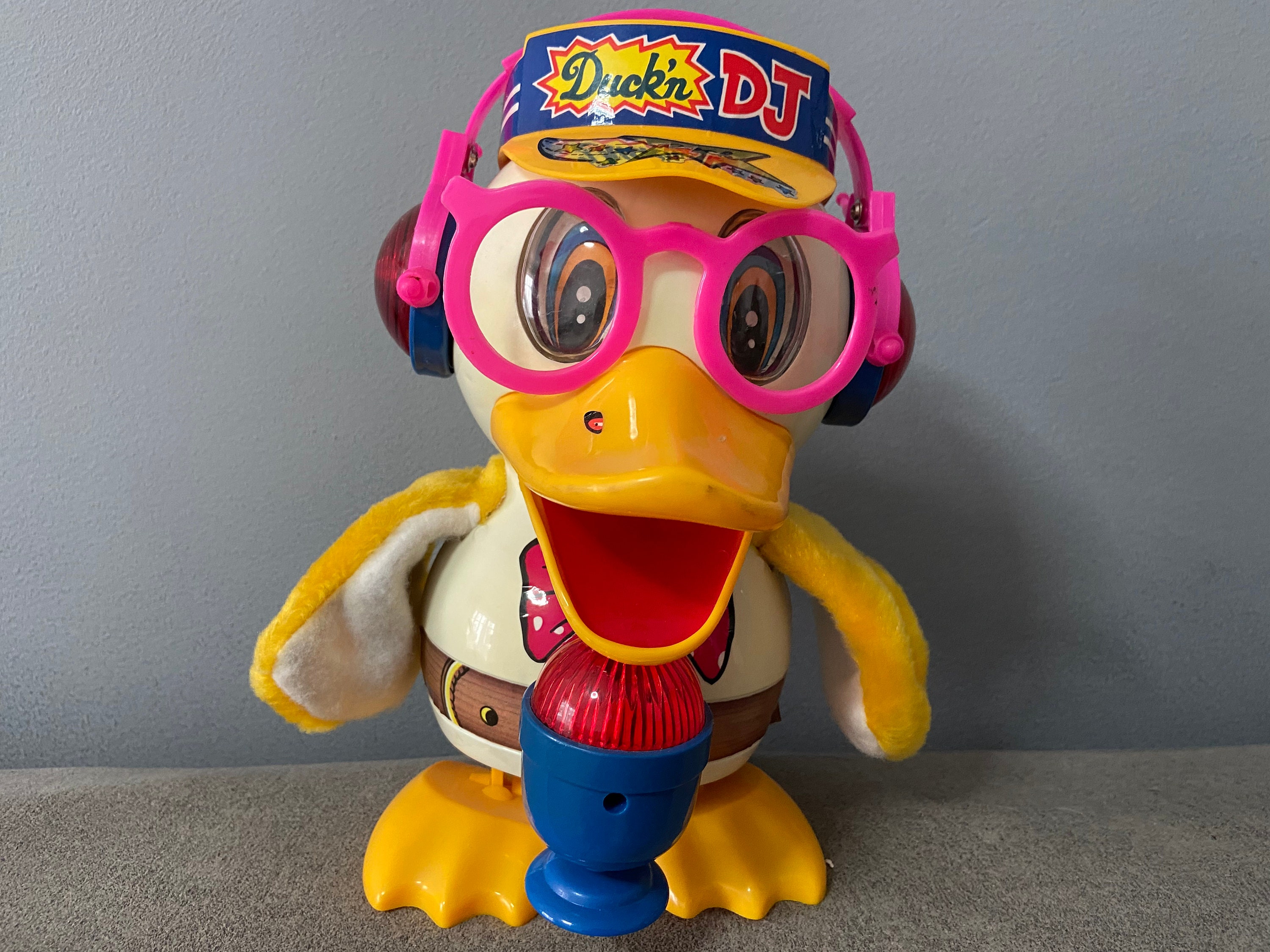Vintage DJ Duck Yellow Sounds Music 1995 - Vintage Toy