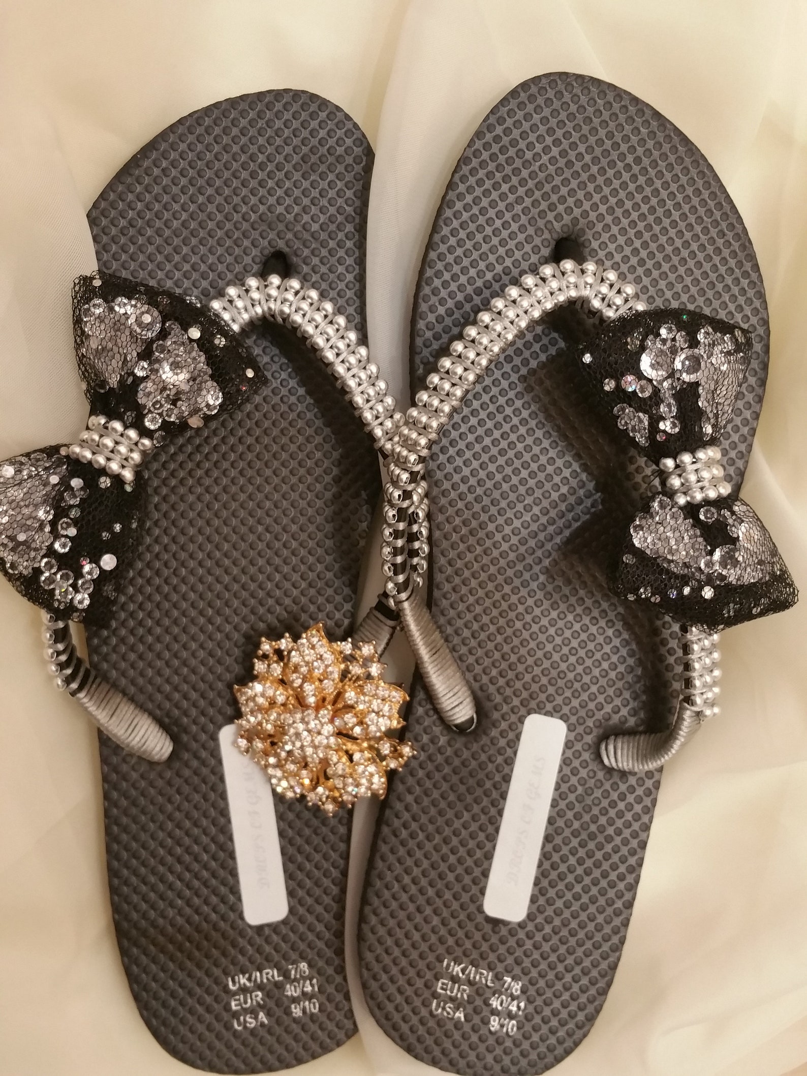 Embelished Flip Flops Enriched Beaded Metal and Bow Tie Tassel with Bead Crystals