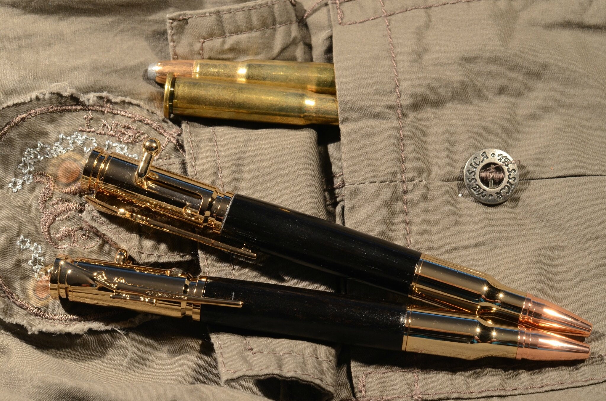 stylo Culasse de Fusil Plaqué Or 24K Bois Exotique Fait Main